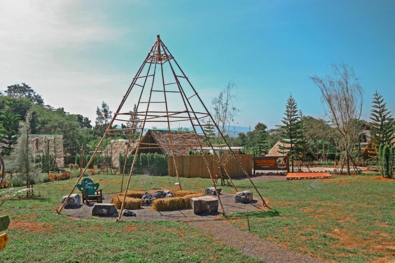 Yellowstone Camps Resort Khao Yai Pak Chong Buitenkant foto