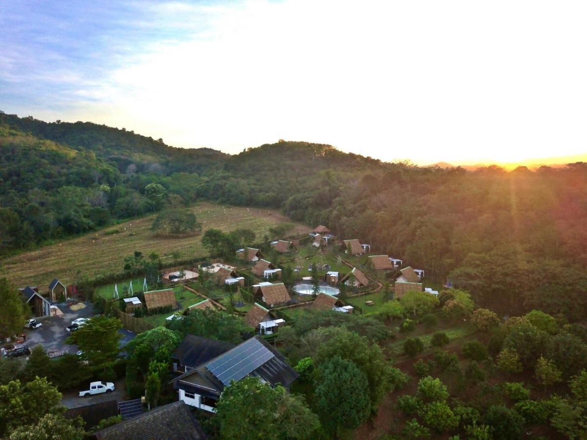 Yellowstone Camps Resort Khao Yai Pak Chong Buitenkant foto